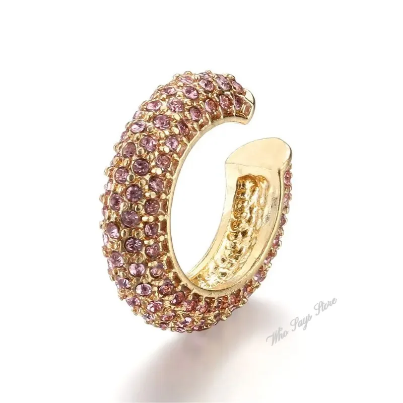 Женские серьги в виде кубика льда