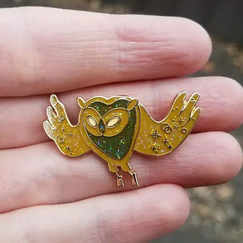 Эмалированная брошь сова