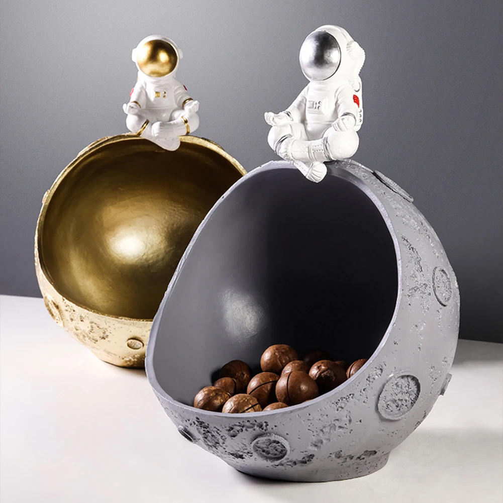 

Nordic Astronaut Statue Resin Figurine Fruit Snacks Candy Tray Desktop Ornaments Key Storage Plate Home Decoration Sculpture