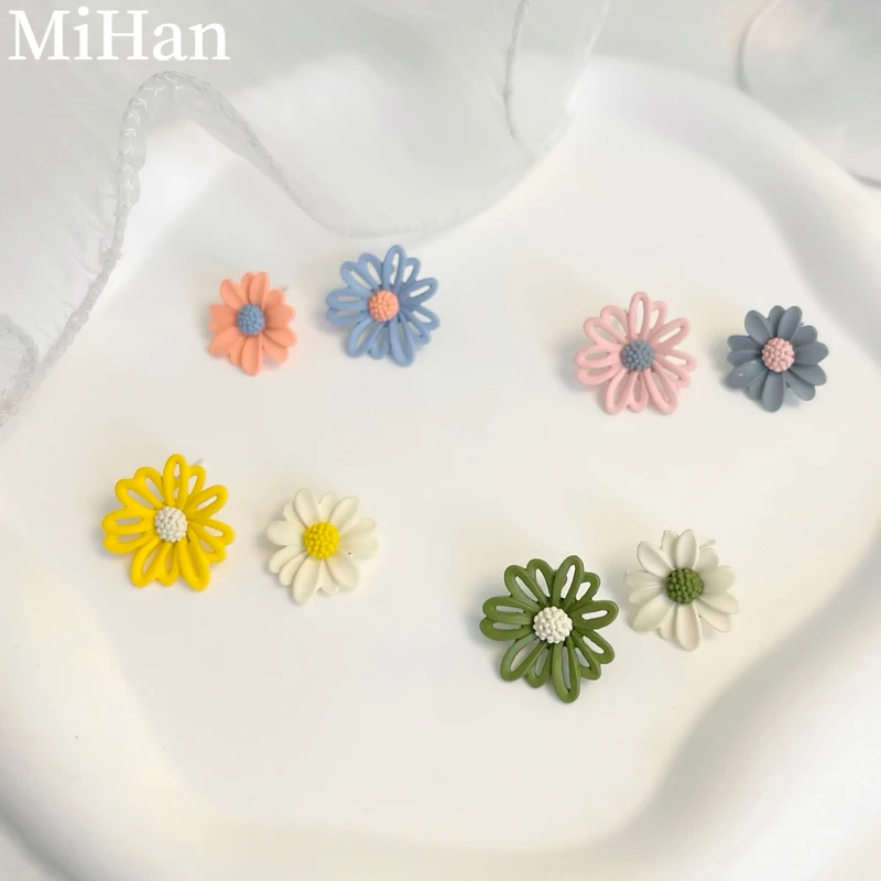 

Mihan 925 Silver Needle Sweet Jewelry Flower Earrings Pretty Spring Summer Style Asymmetrical Stud Earrings For Party Gifts