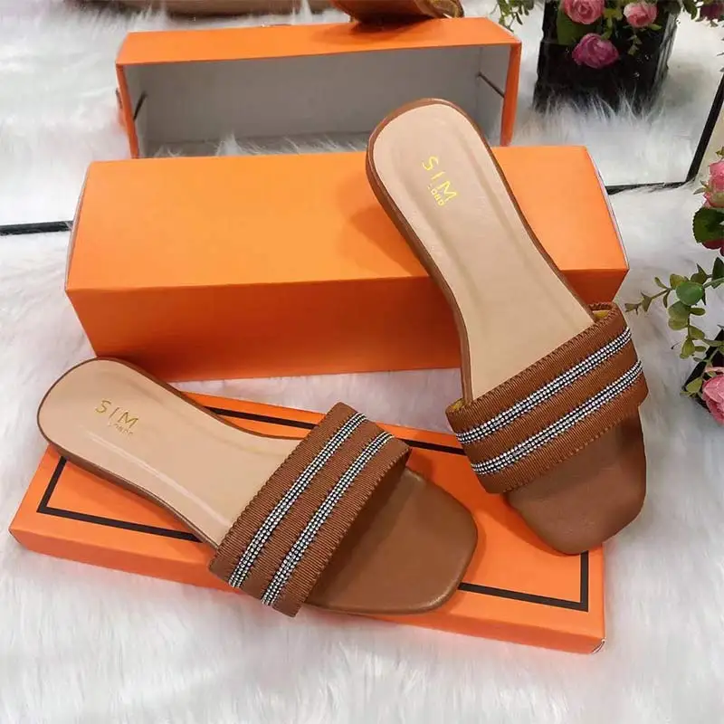 2023 summer new flat sandals outdoor leisure fashion drill slippers women's large sandals 41