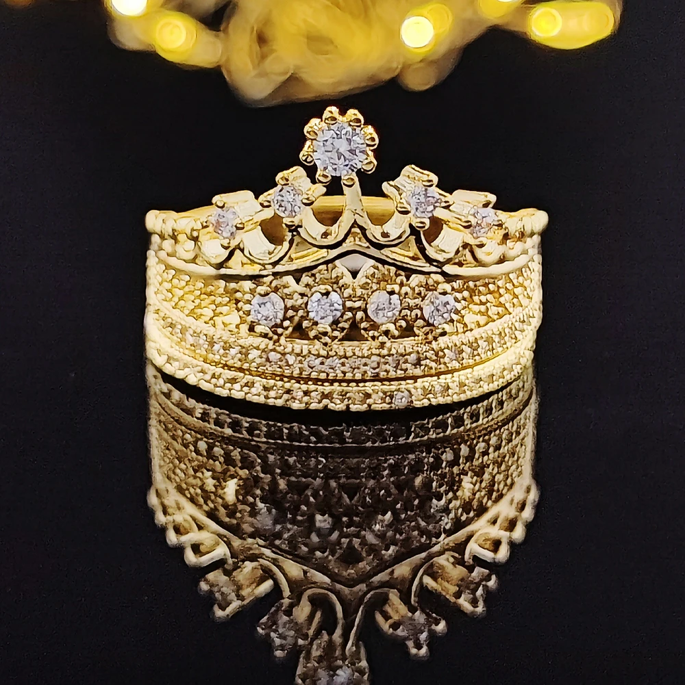 

2022 New Luxury Crown Gold Color Wedding Ring Set for Women Lady Anniversary Gift Jewelry Bulk Sell Bohe Free Shipping R5860