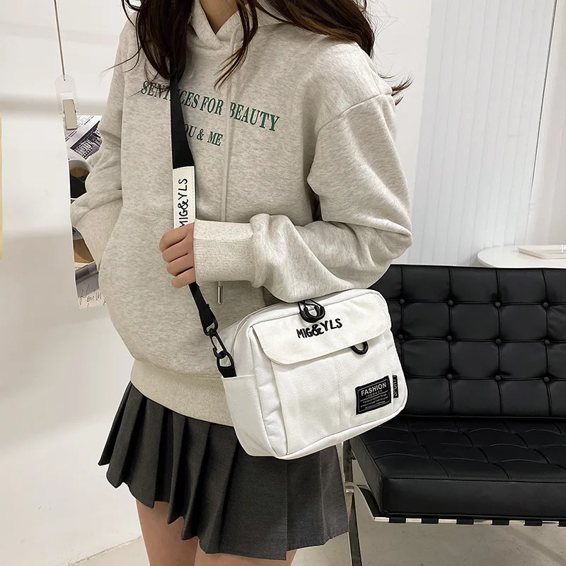 

2022 Hot Selling New Canvas Women's Bag Ins Campus Style One Shoulder Trend Fashion Shopping Messenger Bag Women