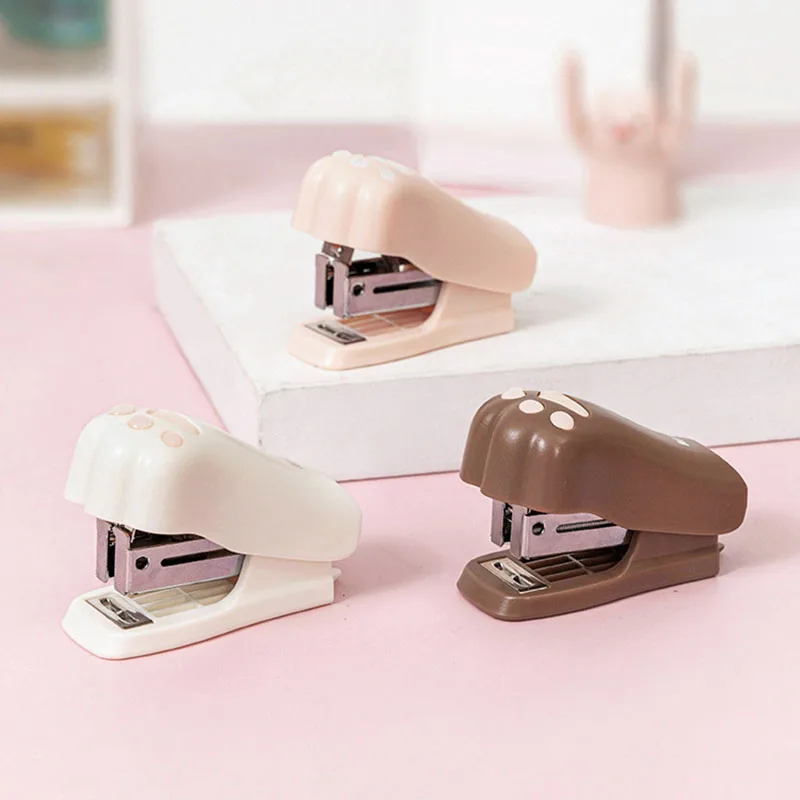 

1 шт. портативный мини-степлер из пластика/сплава, 3 цвета, набор, бумажная папка с милыми кошачьими лапками, канцелярские принадлежности, офи...