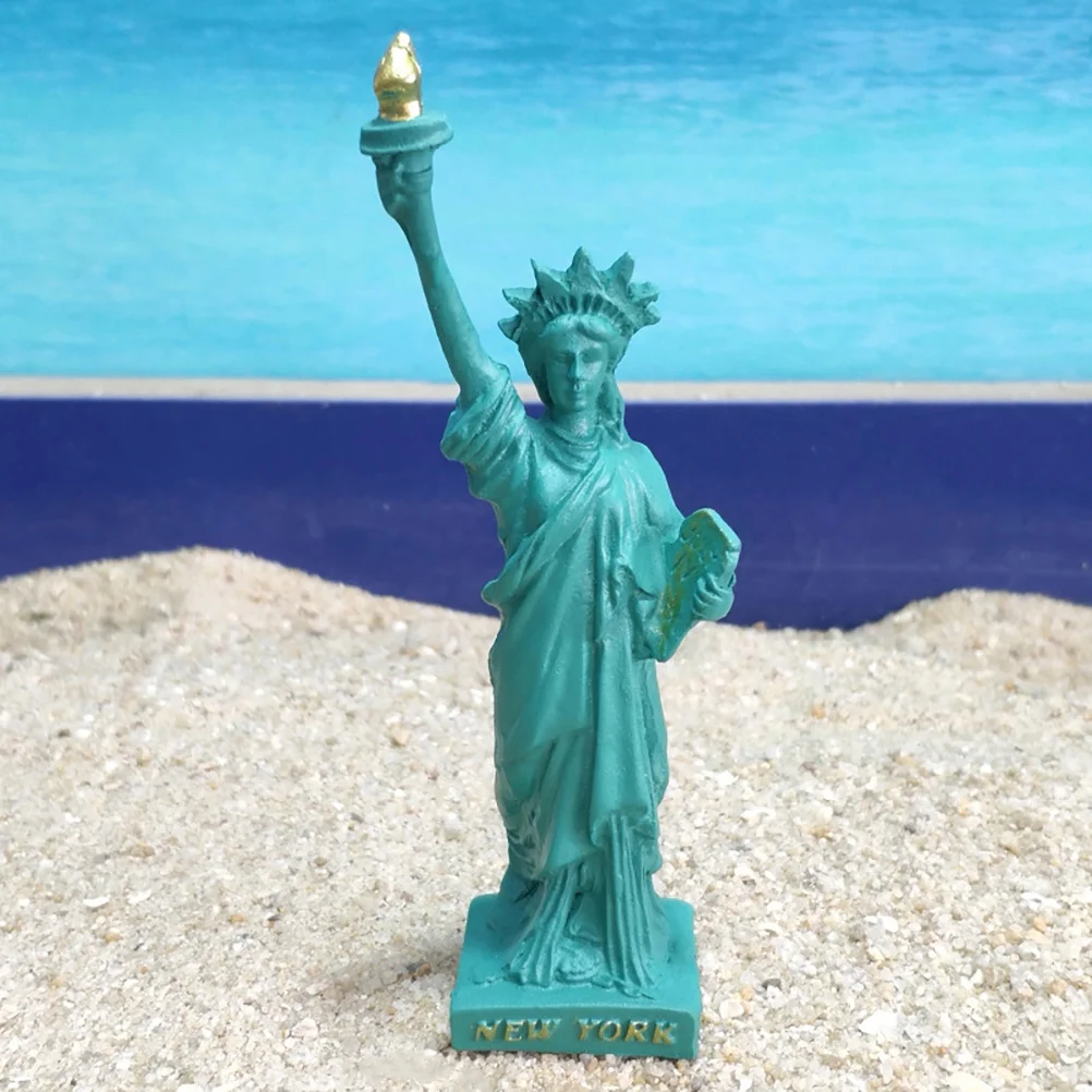 

Goddess of Liberty Home Decor Resin Craft Sand Table Landscape Ornament
