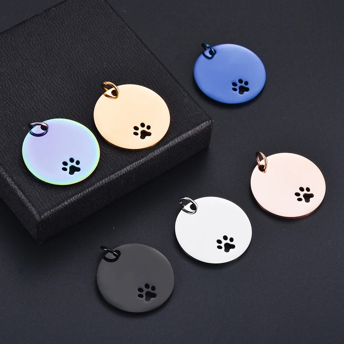 

5Pcs/lot Mirror Polished Stainless Steel Blank ID Round Hollow Paw Charms For DIY Pendants Necklace Jewelry Making