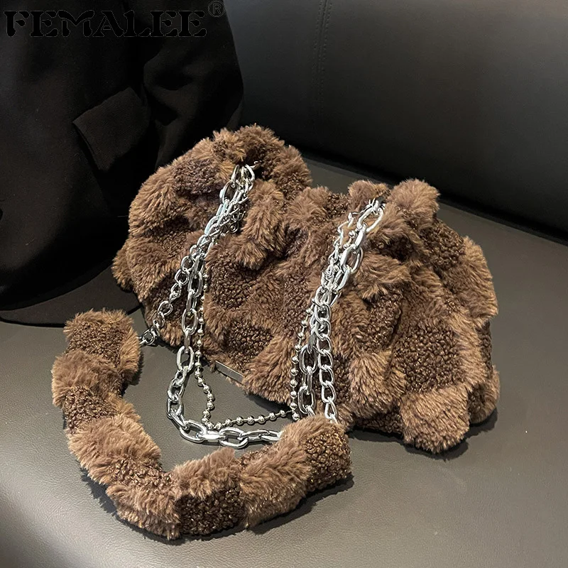 

Шоколадные клетчатые сумки в стиле ретро для женщин, 2022 Мягкие плюшевые сумки на плечо, Женская Вместительная дорожная сумка, зимние теплые ...