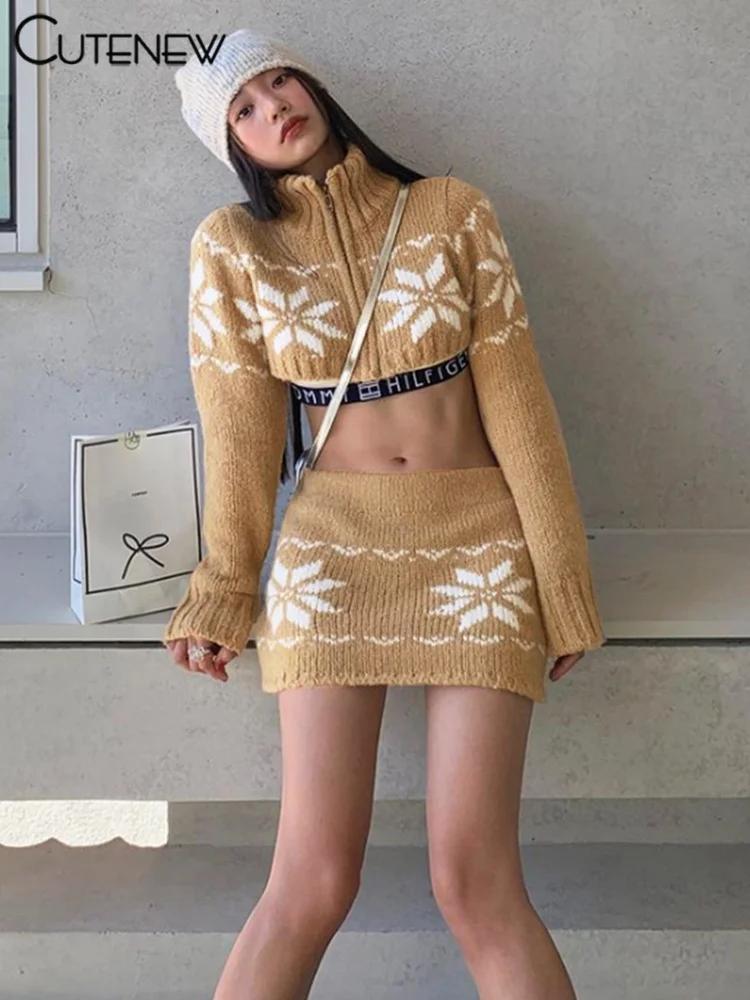 

Cutenew Women Snowflake Print Knitted Two Piece Set Long Sleeve Crop Zipper Sweater Cardigan+Skinny Hip Skirt Streetwear Female