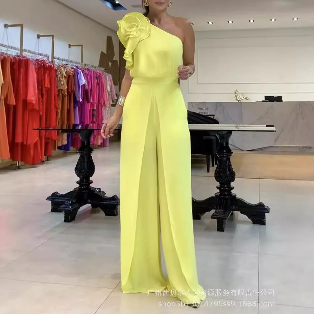 Женский комбинезон с открытыми плечами асимметричный элегантный без рукавов