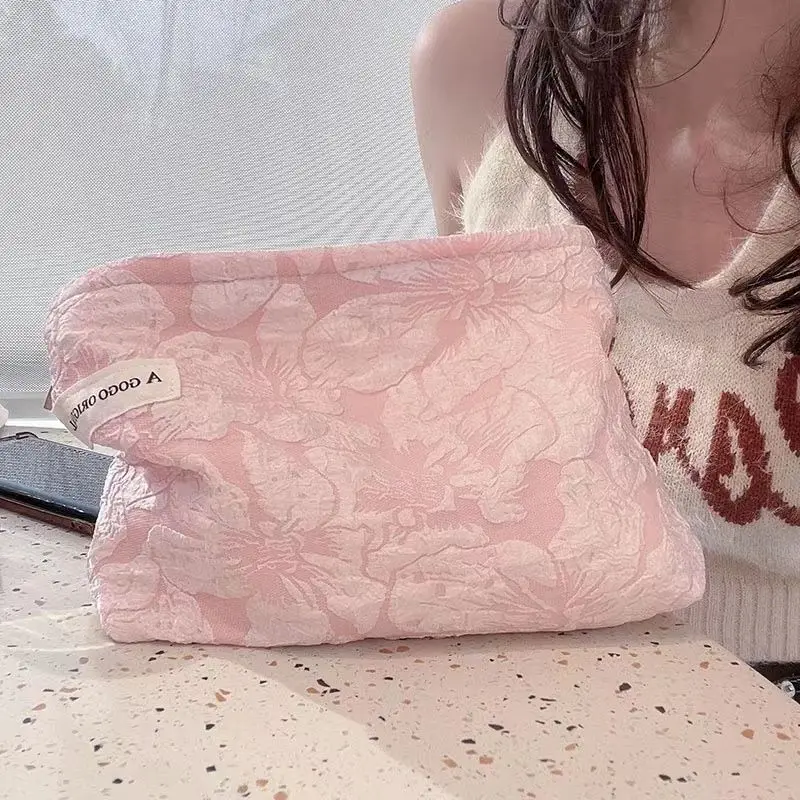 INS симпатичная женская косметичка с цветами вместительная на молнии для