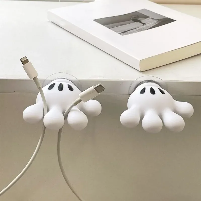 Влагостойкая вешалка для полотенец и зубных щёток на присоске