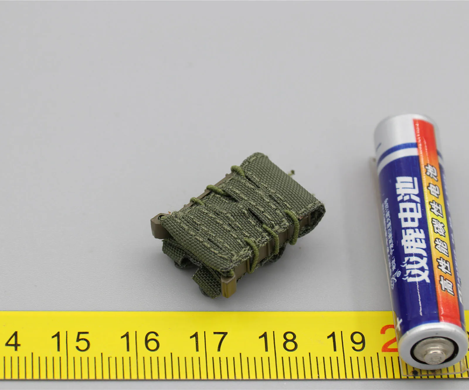 

Экшн-фигурка VERYCOOL 1/6 VCF-2058 B, русский стиль, специальная война, женщина-солдат, быстро тянущаяся, журнал, модель сумки подходит для 12 дюймов