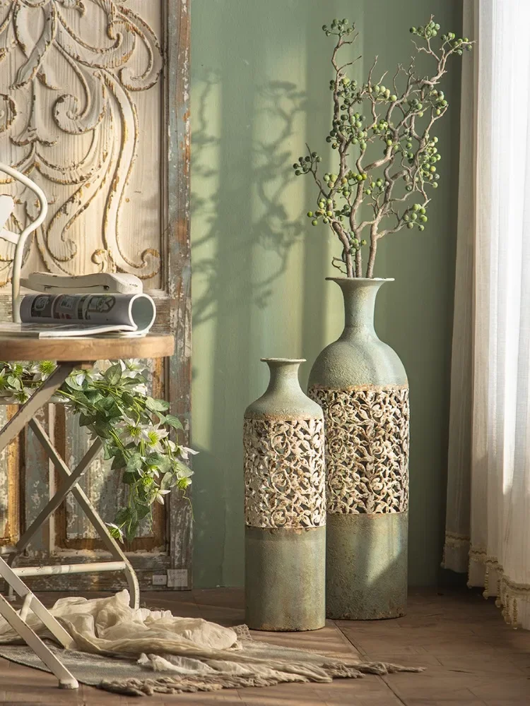 

Старинная железная ваза в стиле ретро, креативные металлические пустотелые вазы, украшения для дома, имитация пола в пол, украшения для цветов