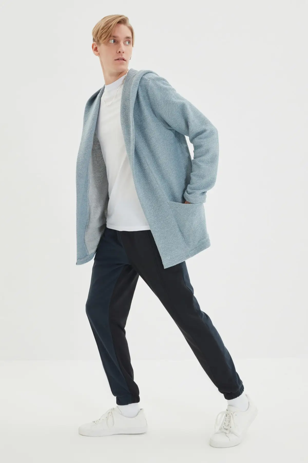 

Trendyol Male Cardigan TMNAW22HI1342