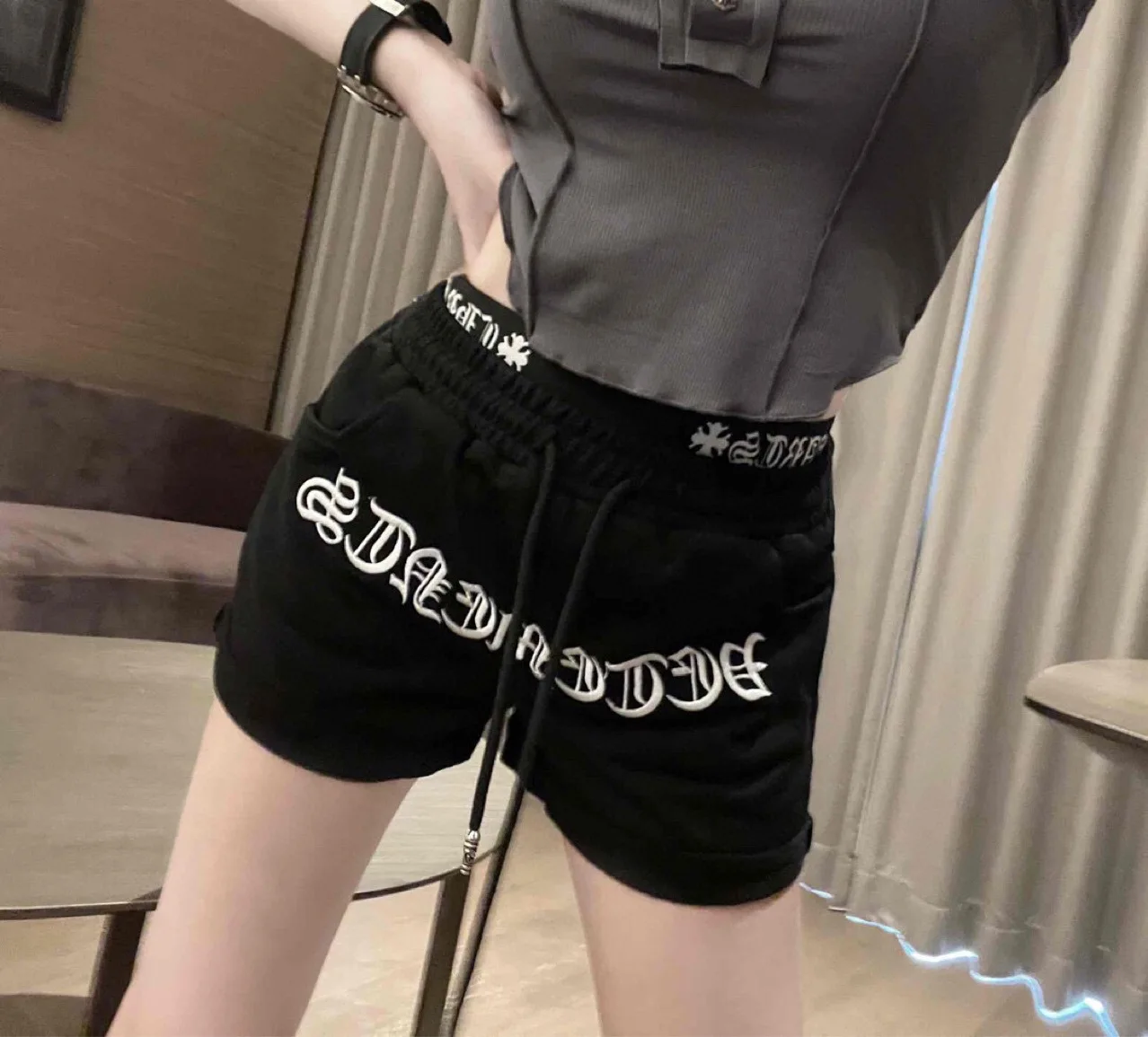 

2022 New Fashion Brand Double Waist Embroidery Sanskrit Double-layer Elastic High Waist Shorts Casual Hot Pants