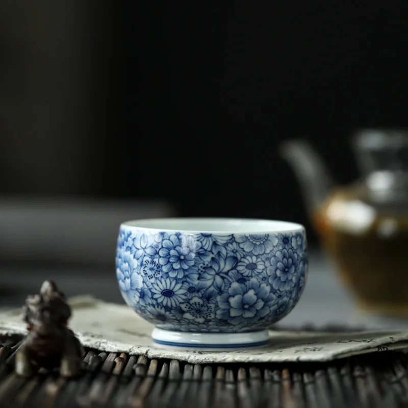 

Деревянная печь мастер чашка сине-белый фарфор сине-белый Цзиндэчжэнь фарфор Ручная работа чайная чашка ручная роспись Wanhua S