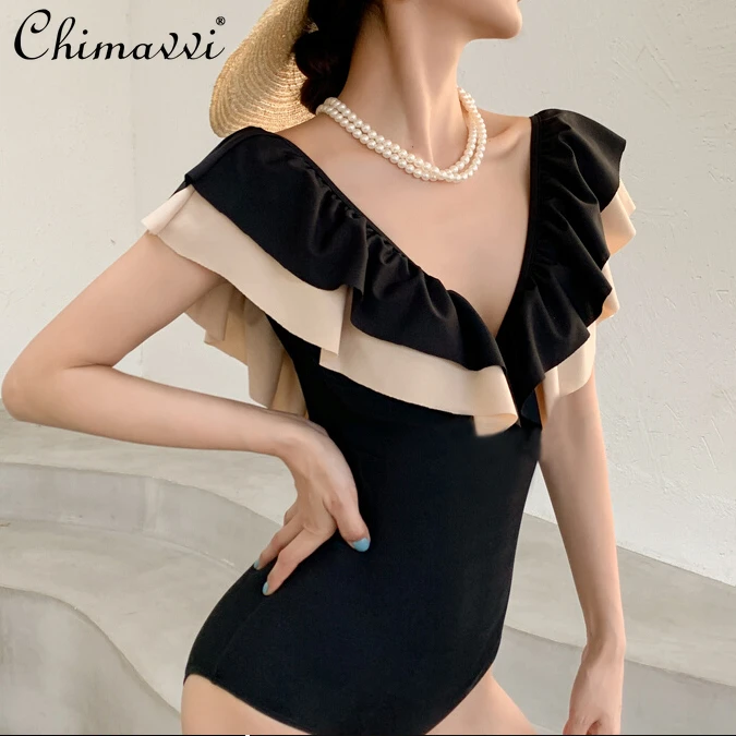 

Sexy Fashion V-neck Ruffled Slim-fit Swimsuit for Female 2022 Summer New Black Backless Spandex Seaside Swimwear Ladies