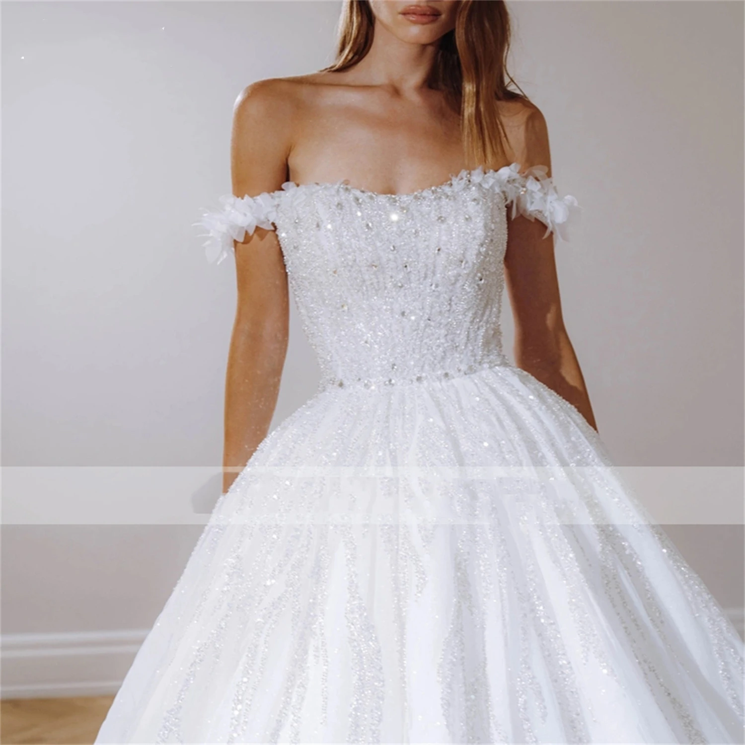 Рисунок 4 - Кружевное свадебное платье 2024