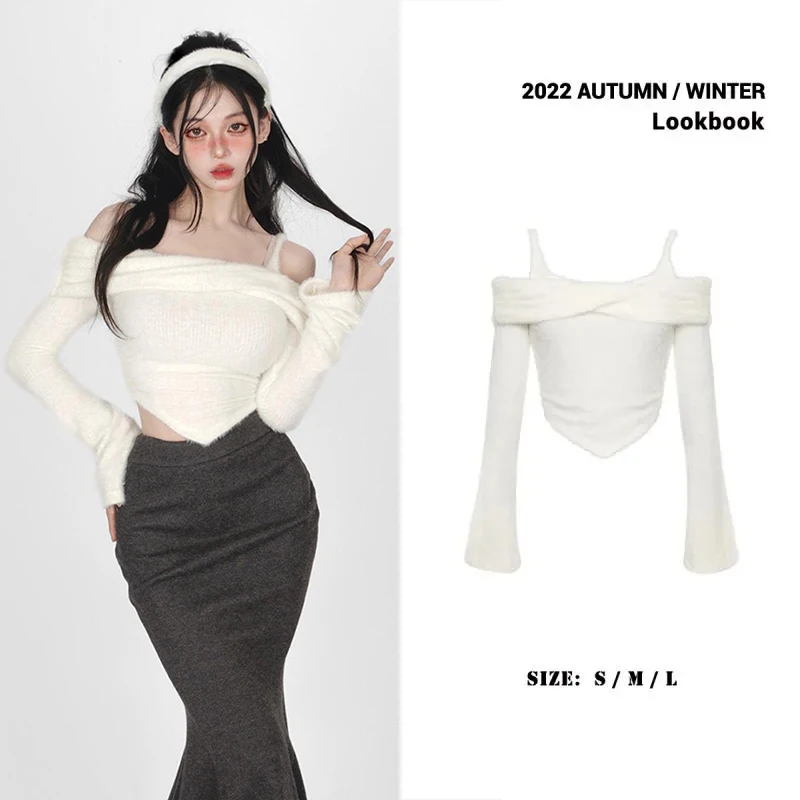 

2023 Winter INS style white short sweater new design sense one word lead to thin short knitted hood