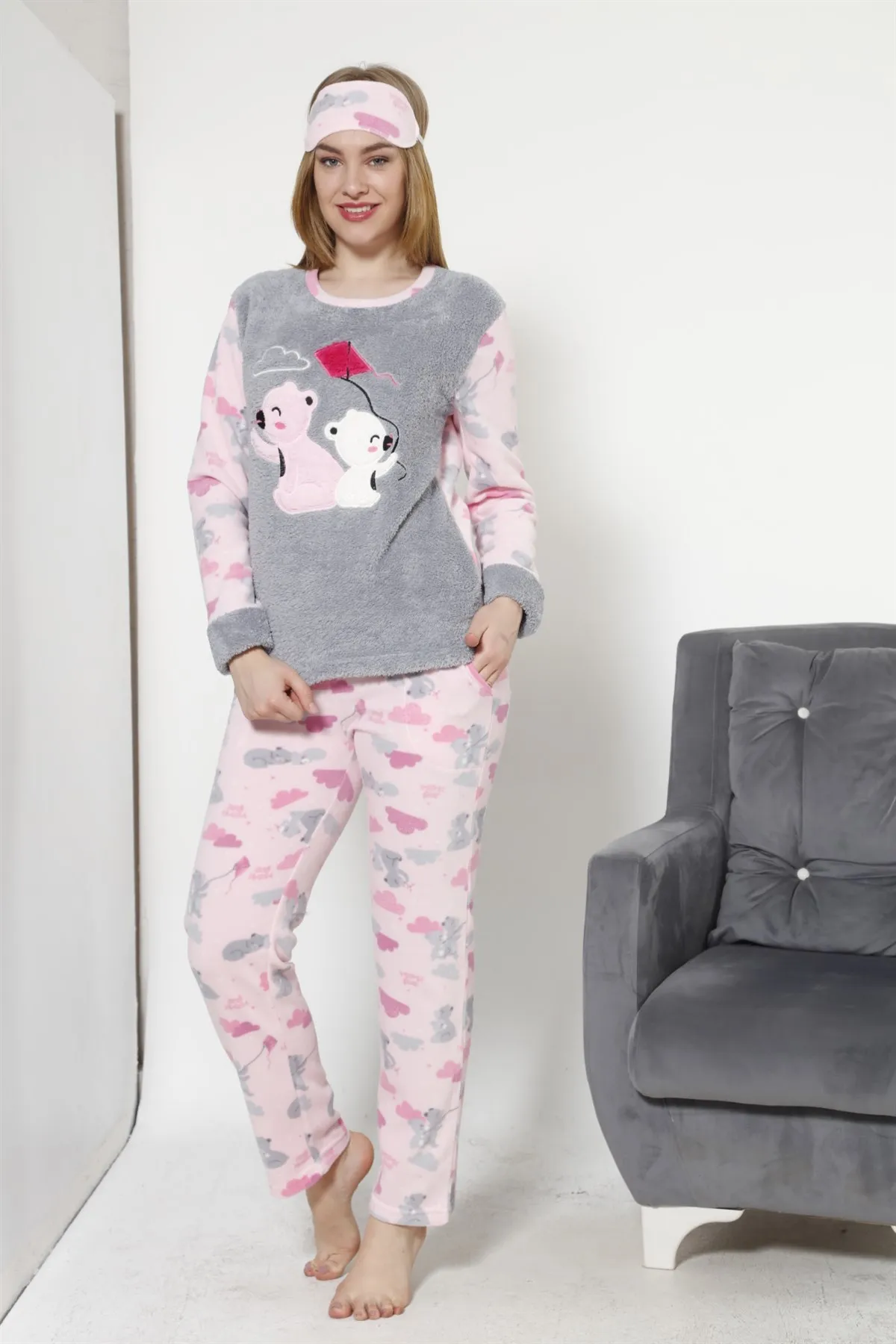 

Fashion Cartoon Women 'S Kite Pattern Gray Fleece Pajamas set 8032