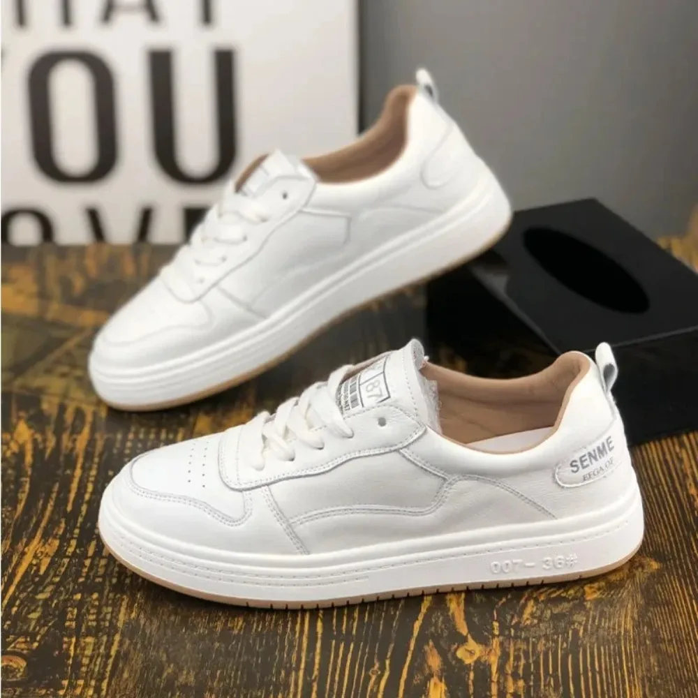 Женские кроссовки из натуральной кожи