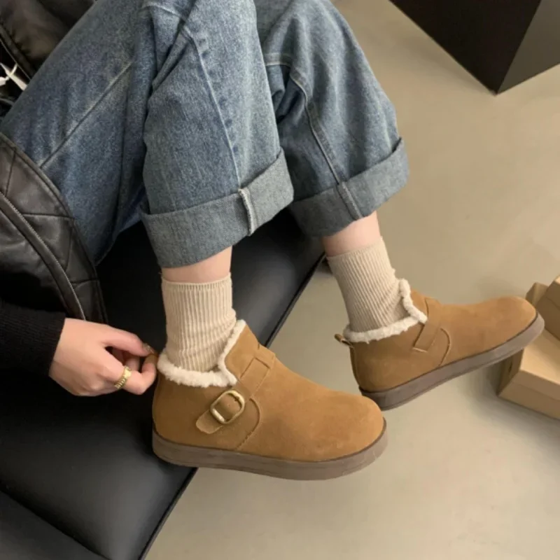 Брендовые дизайнерские зимние ботинки с лаконичным ремнем и пряжкой женские на