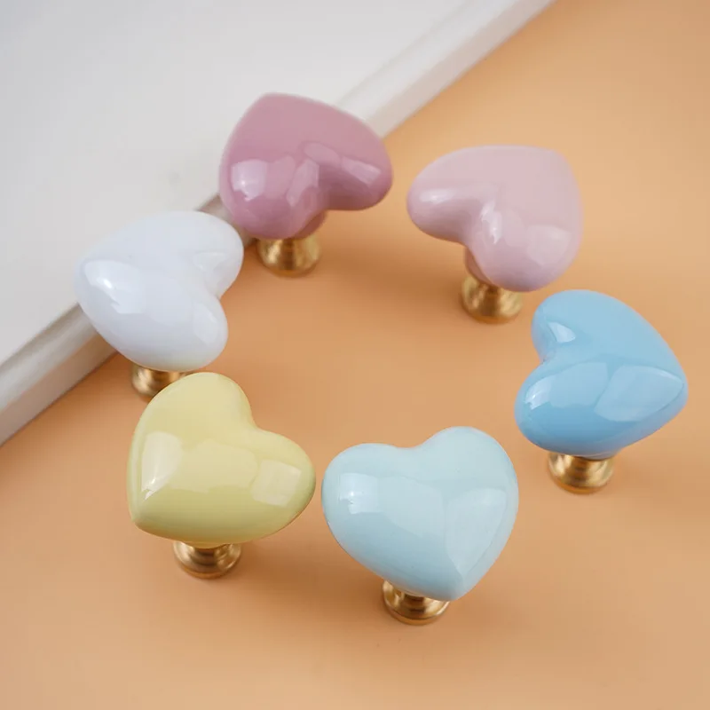 

White Heart Drawer Closet Handles Door Knobs and Handles Ceramic Cartoon Cabinet Knobs and Handles Kids Room Furniture Handle