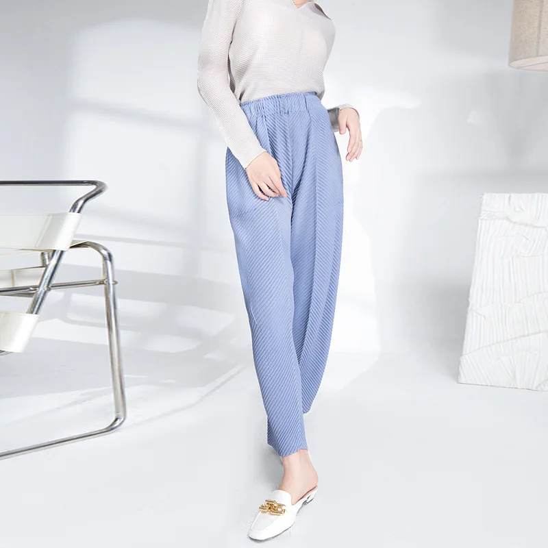 Autumn and Winter Thick Casual Pants Women's Dragon Scale Pleated Pants High Waist Loose Versatile Harun Pants