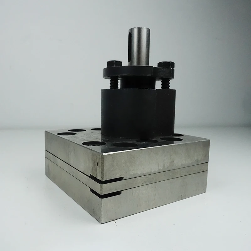 

Spinning Gear Metering Pump For Melt Extruder
