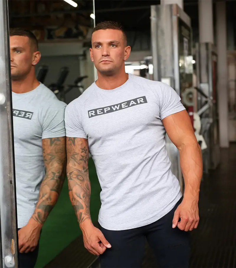 

White Men's T-Shirt 2022 New Summer Casual Cotton Slim Fit Men's Short Sleeve Top Jogger Round Neck Fitness Sportswear