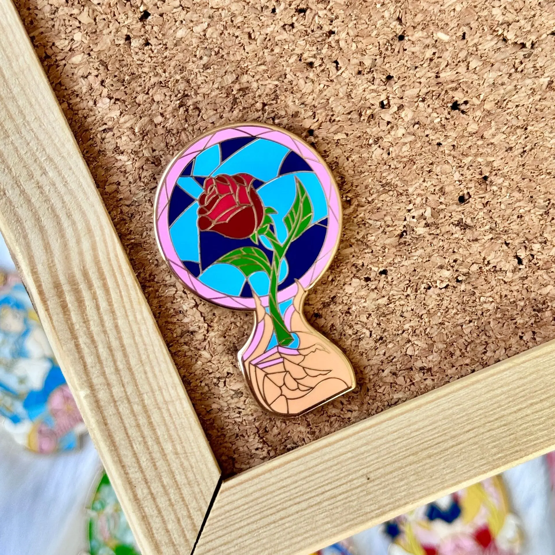Твердая эмалированная булавка принцессы с рисунком розы булавки для рюкзаков