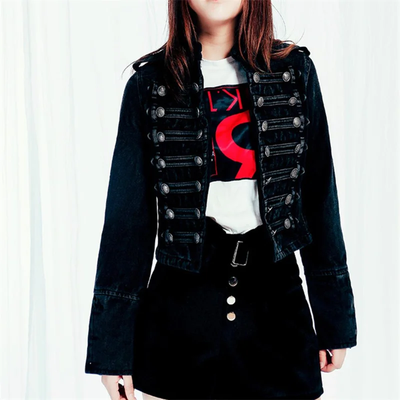 Женская джинсовая куртка с потертостями в стиле ретро | одежда