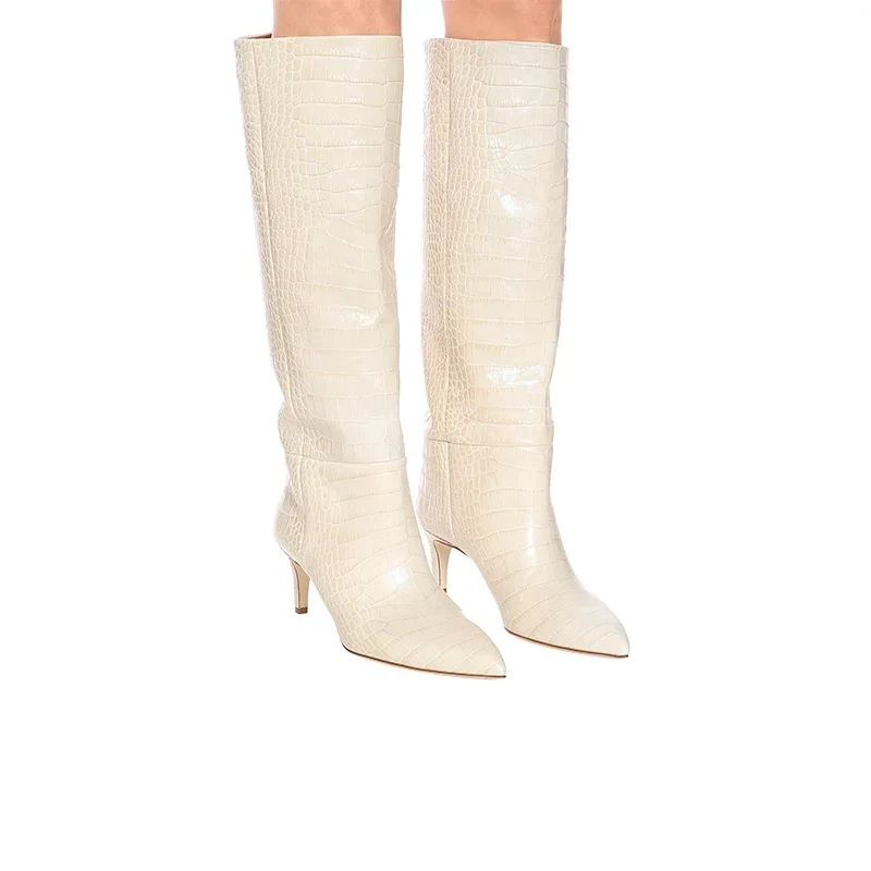 Женские сапоги до колена с острым носком на высоком каблуке