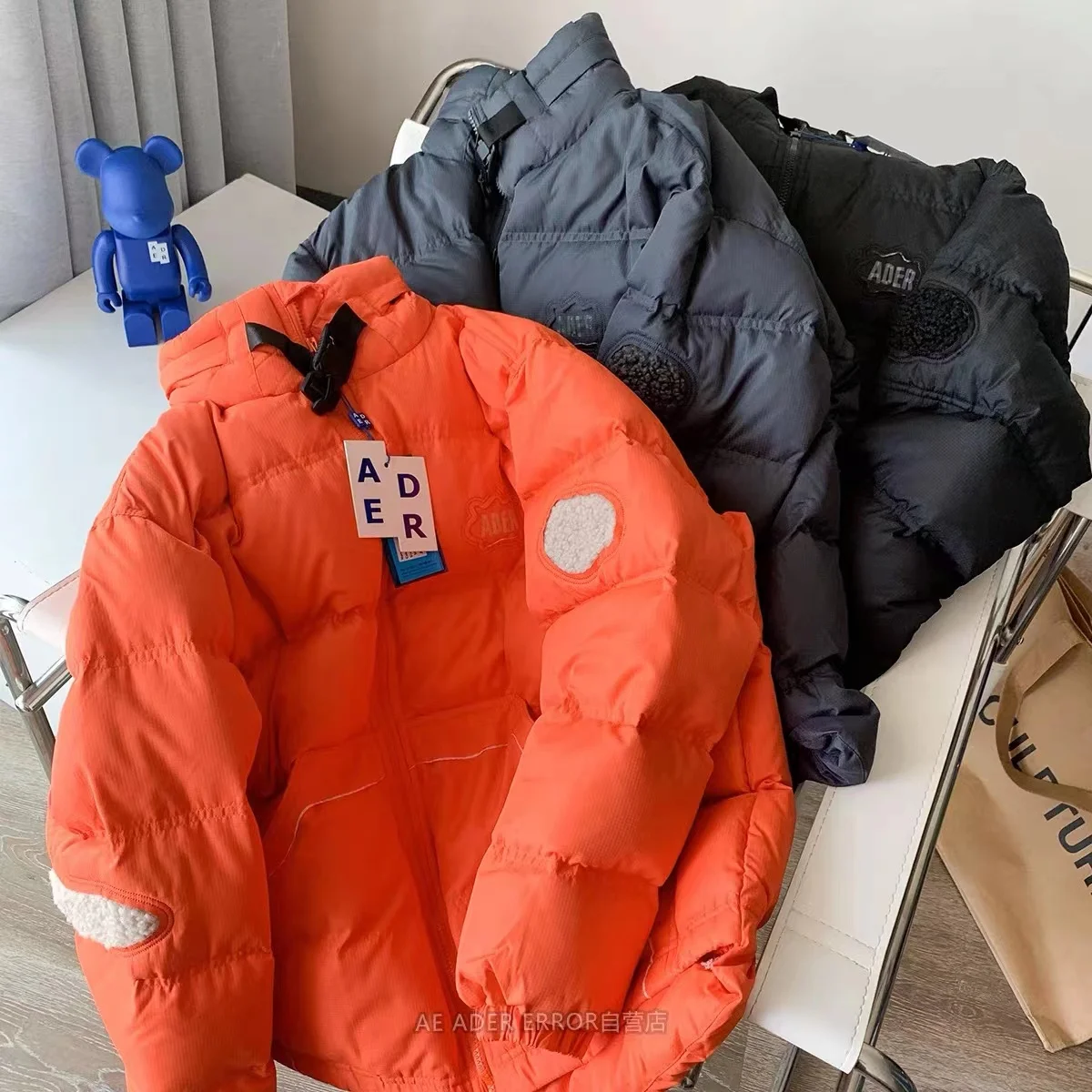 Korean version of the new autumn and winter high-quality down jacket men and women couples loose warm white duck down jacket top