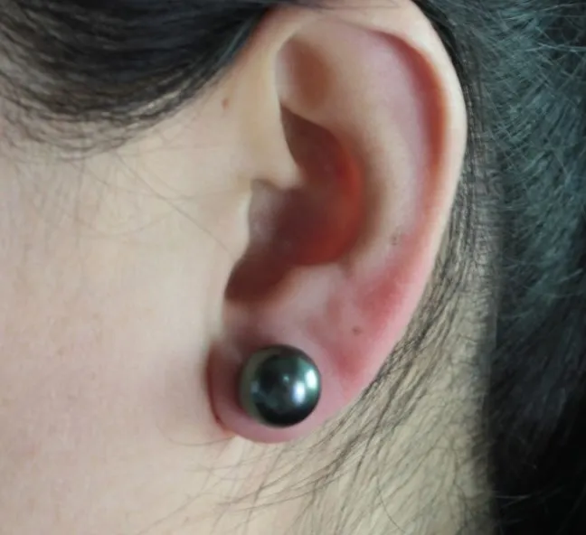 Серьги-гвоздики из натурального пресноводного жемчуга 7-10 мм |