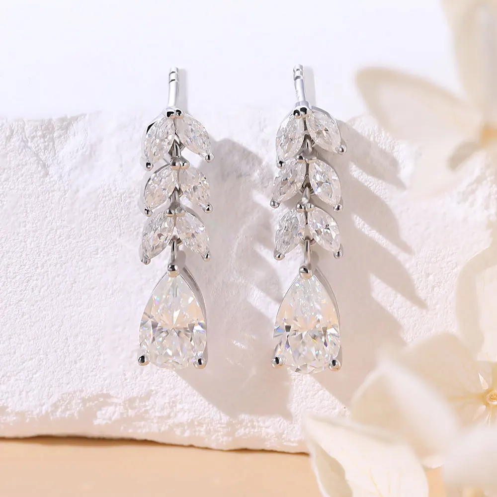 Серьги-подвески из серебра 925 пробы с муассанитом, 5 х8 мм