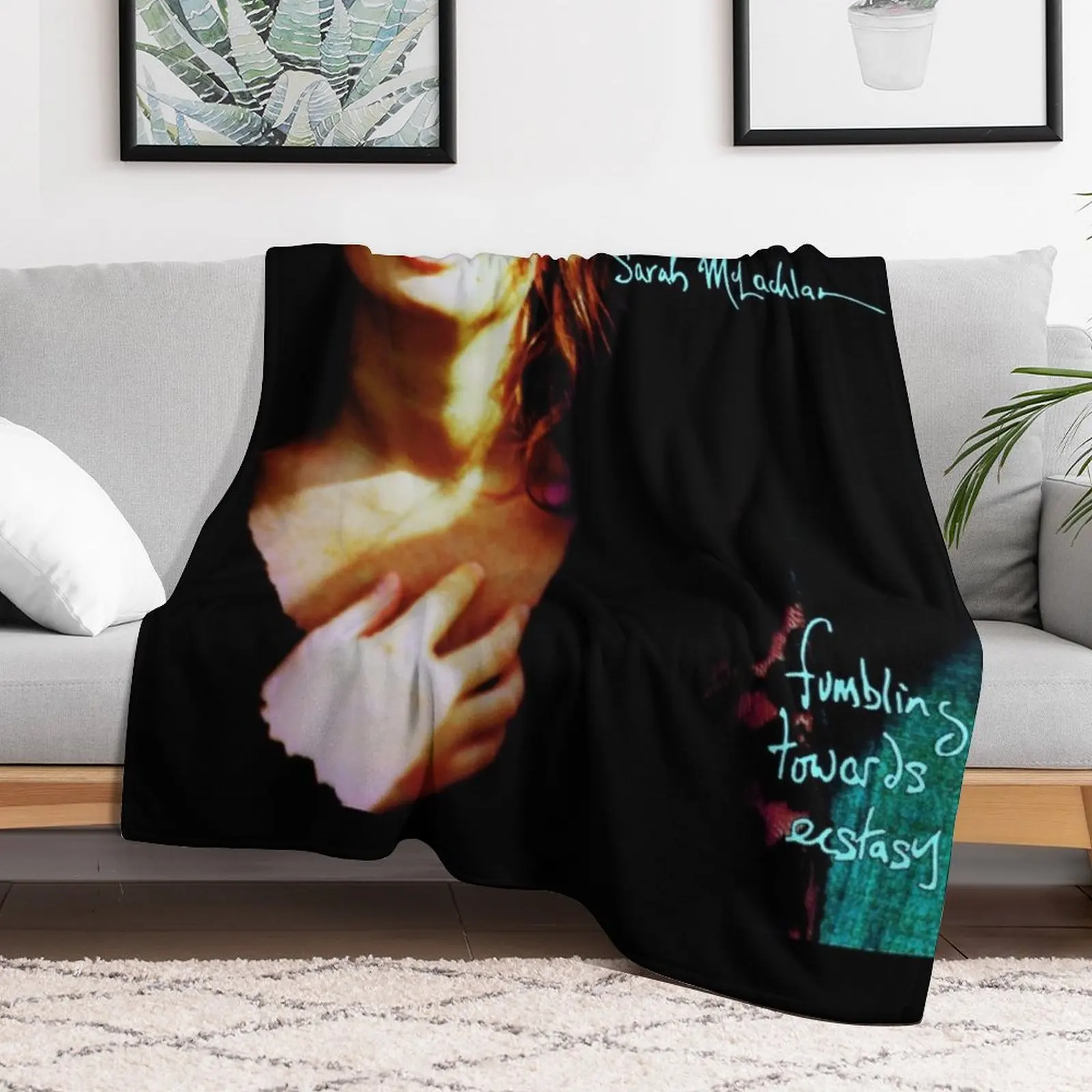 Сара МакЛечлан фумырует в порядке экостаи. Пледы. Декоративные кровати. Милые