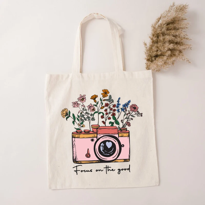 Цветная термонаклейка на футболки с изображением цветов