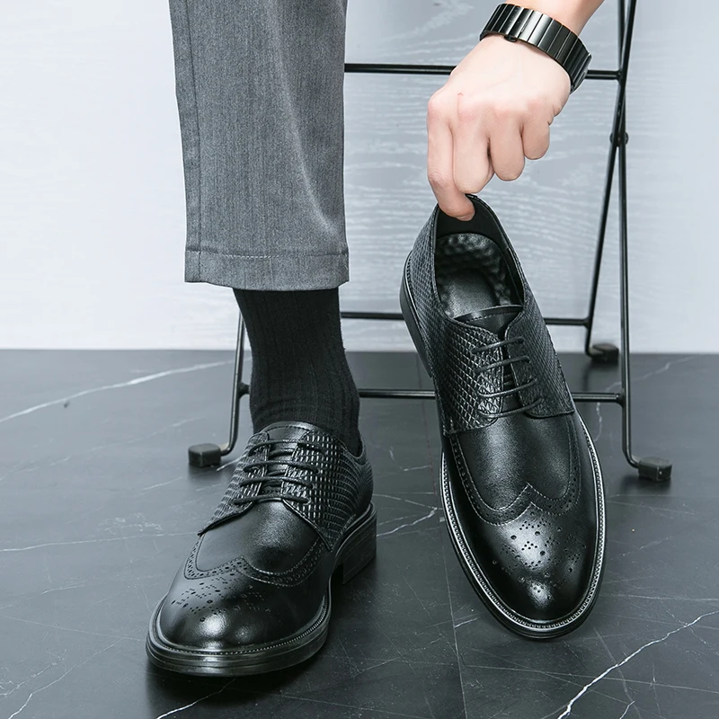 Мужские полуботинки в британском стиле броги с острым носком мужская деловая