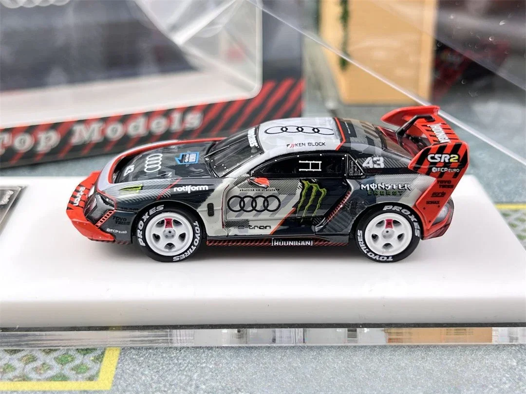 1:64 Audi S1 Hoonitron Brick Tertiary Drift Dashen Модель автомобиля из сплава