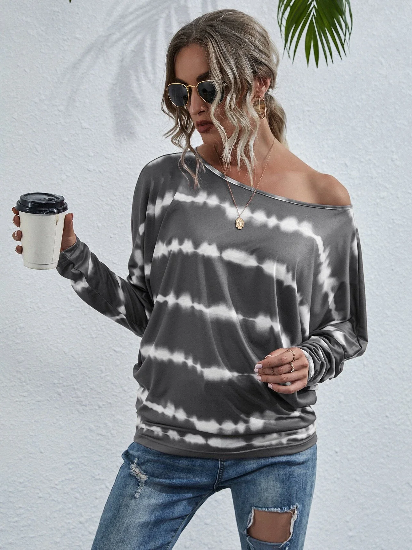 

Summer Women Off Shoulder Cotton Butterfly Printing T shirt Sexy Bare Shoulder Straps Short Sleeve Tops T-shirt For Women