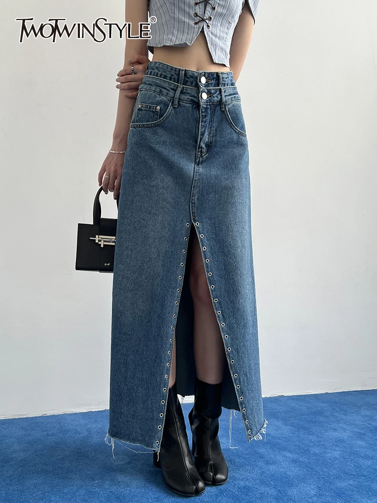 

TWOTWINSTYLE Patchwork Metal Buckle Denim Skirts For Women High Waist Vintage Solid Casual Split Skirt Female Fashion Clothing