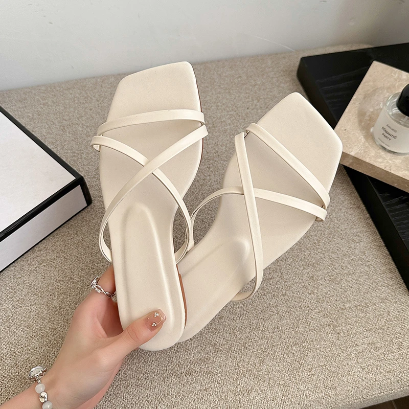 2023 Summer Beach Sides White Black Flip Flops Yellow Casual Flats Shoes Fashion Pink Slip-On Slippers Outdoor Sandals For Women