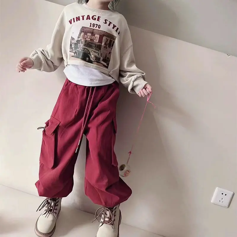 

Комплекты одежды для девочек, Новинка весна-осень, топ с длинными рукавами и мультяшными буквами + белая майка + рабочие брюки, спортивные костюмы из трех предметов, женский