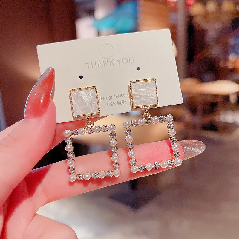 

2022 New Geometry Square Pearl Dangle Earrings S925 Silvers Metal Simple Earrings Classic Jewellery for Women Wholesale