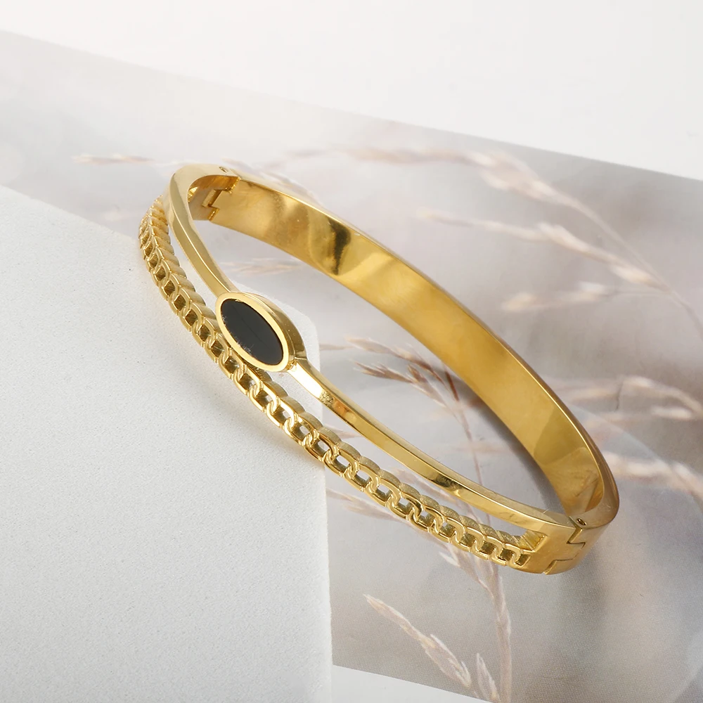 Браслет из нержавеющей стали с подвеской в виде сердца