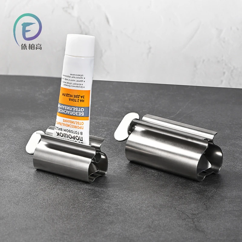 

StainlessSteelToothpasteSqueezerManualRotatingSqueezingToothpasteFacialCleanserToolLazyHouseholdToothpasteSqueezingHolder