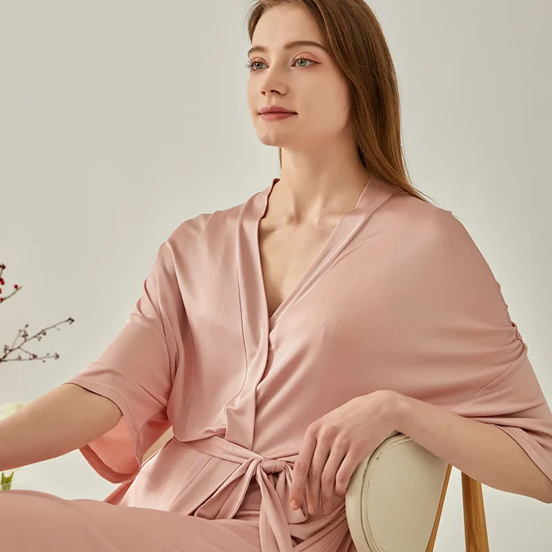 Flame Of Dream Women's Thin Bathrobe V-neck  Home Clothes Sexy And Comfortable Mulberry Silk  Bathrobe 22068