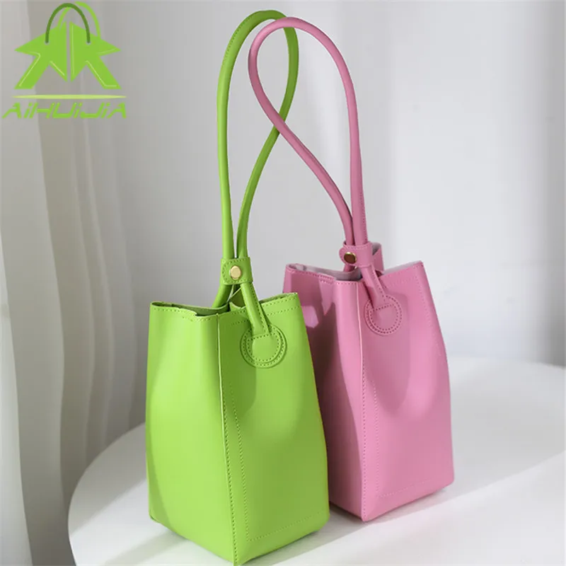 

Luxury Solid Color Handbags High Quality Pu Leather Shoulder Bags for Women Fashion High Capacity Underarm Bags Sac A Main New