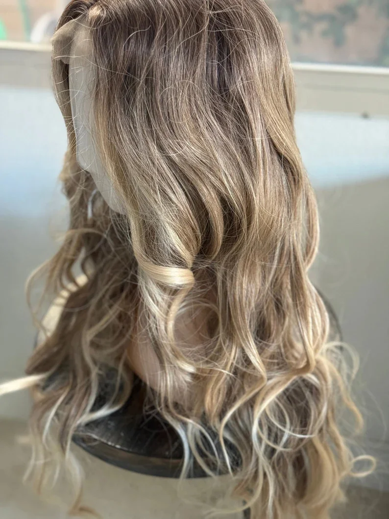 Длинный Ombre Blonde Волнистый Парик Фронта Шнурка для Женщин 26-дюймовый Вьющийся